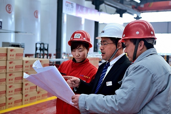 濟南商務(wù)攝影,濟南商務(wù)人像,濟南商業(yè)攝影,濟南攝影